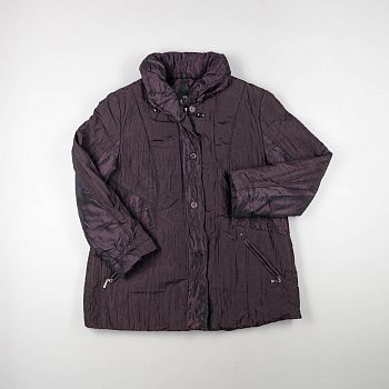 куртка не указано